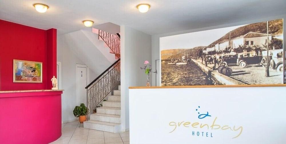 Bay Aparthotel